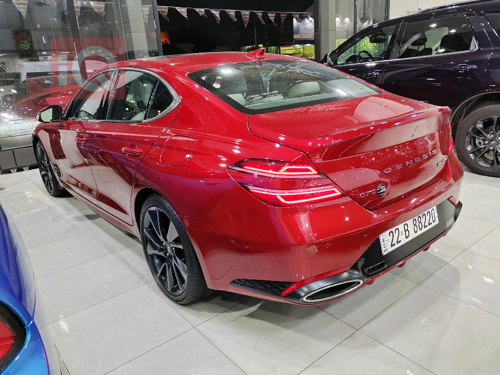 جێنسس G70